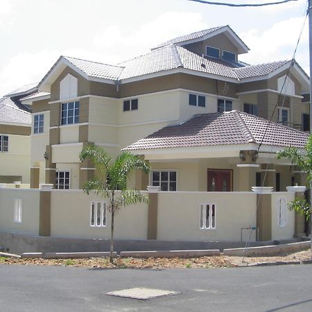 Greenleaf Angsana Homestay Джерантут Екстериор снимка